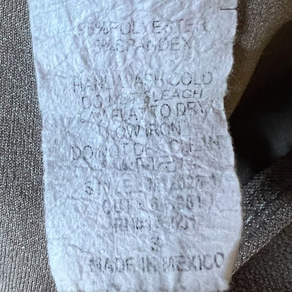 Faith and Joy Monteau Blouse Women's Top Tan Ruffled Flutter Sleeves Keyhole S - Picture 8 of 8